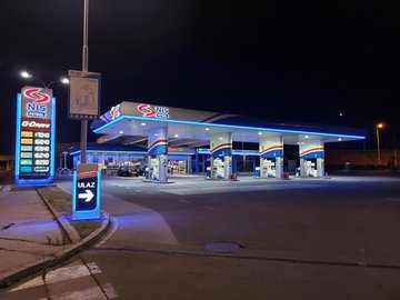 English ALT: Find NIS Petrol stations located throughout Serbia and plan your routes with ease.
