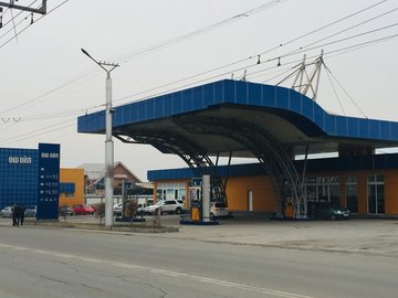 A snapshot displaying the Petrol gas station located in Osh, Kyrgyzstan