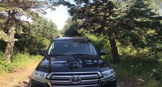 Rent a Toyota Land Cruiser 200 in Tbilisi Georgia