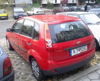 Арендуйте Ford Fiesta 2007 в Болгарии. Топливо: Бензин. Мощность: 70 л.с. ➤ Стоимость от 10 EUR в сутки.
