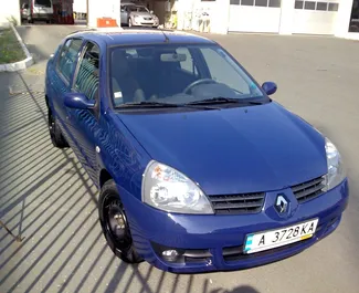 Front view of a rental Renault Symbol in Burgas, Bulgaria ✓ Car #398. ✓ Manual TM ✓ 1 reviews.