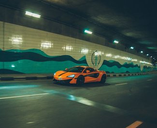 McLaren 570s Coupe, Petrol car hire in UAE
