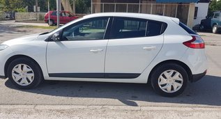 Cheap Renault Megane, 1.5 litres for rent in  Montenegro