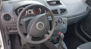 Cheap Renault Clio 3, 1.5 litres for rent in  Montenegro