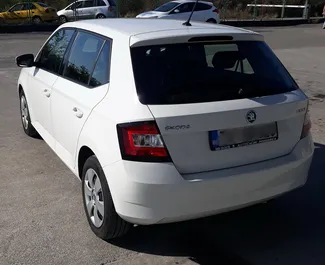 Арендуйте Skoda Fabia 2019 в Черногории. Топливо: Бензин. Мощность: 110 л.с. ➤ Стоимость от 19 EUR в сутки.