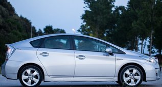 Toyota Prius, Hybrid car hire in Montenegro