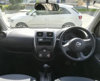 Арендуйте Nissan March 2015 на Кипре. Топливо: Бензин. Мощность: 79 л.с. ➤ Стоимость от 19 EUR в сутки.