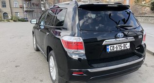 Toyota Highlander, Automatic for rent in  Tbilisi