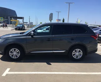 Car Hire Mitsubishi Outlander #1400 Automatic at Simferopol Airport, equipped with 2.0L engine ➤ From Vyacheslav in Crimea.