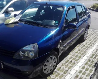 Front view of a rental Renault Symbol in Burgas, Bulgaria ✓ Car #1644. ✓ Manual TM ✓ 1 reviews.
