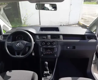 Прокат машины Volkswagen Caddy №1147 (Механика) в Салониках, с двигателем 1,6л. Бензин ➤ Напрямую от Майк в Греции.