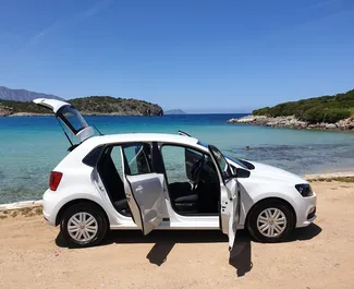 Прокат машины Volkswagen Polo №1781 (Механика) на Крите, с двигателем 1,0л. Бензин ➤ Напрямую от Манолис в Греции.