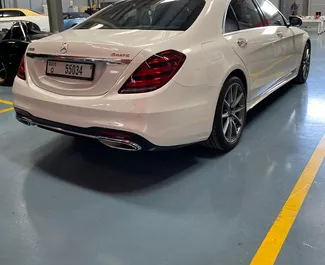 Petrol 4.0L engine of Mercedes-Benz S560 2019 for rental in Dubai.