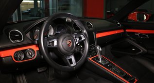 Porsche 718 Boxster S, Petrol car hire in UAE