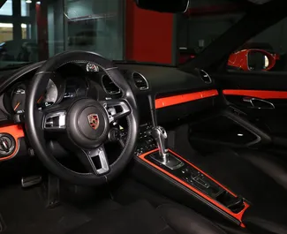 Porsche 718 Boxster S – автомобиль категории Премиум, Люкс, Кабрио напрокат в ОАЭ ✓ Депозит 5000 AED ✓ Страхование: ОСАГО, КАСКО.