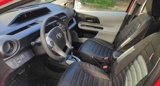 Toyota Prius C, Hybrid car hire in Georgia