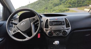 Hyundai i20, Automatic for rent in  Budva