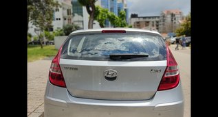 Rent a Hyundai I30 in Budva Montenegro