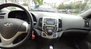 Hyundai I30, Petrol car hire in Montenegro