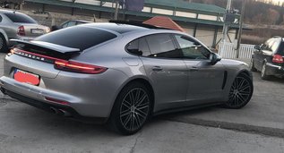 Porsche Panamera, Automatic for rent in  Bar