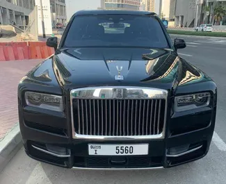 Front view of a rental Rolls-Royce Cullinan in Dubai, UAE ✓ Car #2142. ✓ Automatic TM ✓ 0 reviews.