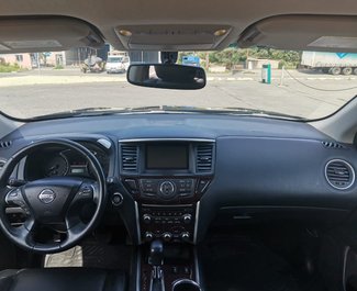 Nissan Pathfinder, 2015 rental car in Georgia