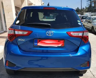 Арендуйте Toyota Vitz 2017 на Кипре. Топливо: Бензин. Мощность: 120 л.с. ➤ Стоимость от 36 EUR в сутки.