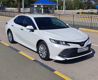Cheap Toyota Camry, 2.5 litres for rent in  Crimea