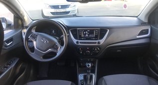 Hyundai Solaris, Petrol car hire in Crimea