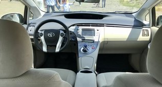 Toyota Prius, Бензин аренда авто Грузия