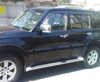Car Hire Mitsubishi Pajero #3519 Automatic in Baku, equipped with 3.0L engine ➤ From Emil in Azerbaijan.