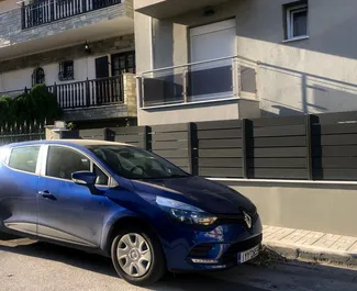 Front view of a rental Renault Clio 4 in Thessaloniki, Greece ✓ Car #3400. ✓ Manual TM ✓ 0 reviews.