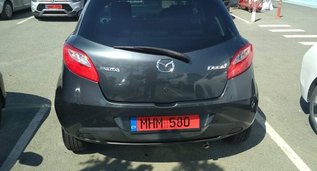 Недорогой Mazda Demio, 12.0 литров для аренды в  Кипр