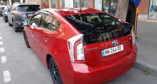 Toyota Prius, Automatic for rent in  Tbilisi Airport (TBS)