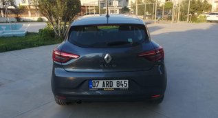 Недорогой Renault Clio V, 1.0 литров для аренды в  Турция