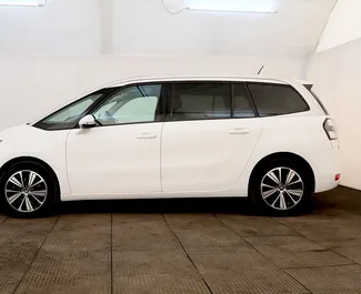 Front view of a rental Citroen C4 Grand Picasso in Prague, Czechia ✓ Car #4185. ✓ Automatic TM ✓ 2 reviews.