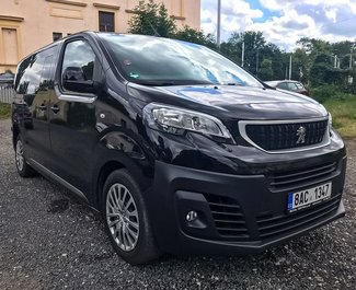 Peugeot Expert Traveller, 2018 прокат машины в Чехия