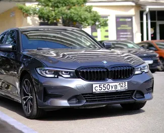 Прокат машины BMW 320i №4190 (Автомат) в Адлере, с двигателем 2,0л. Бензин ➤ Напрямую от Виктор в России.
