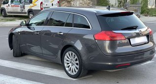 Opel Insignia Combi, Automatic for rent in  Becici