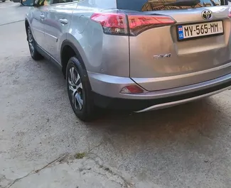 Petrol 2.5L engine of Toyota Rav4 2018 for rental in Tbilisi.
