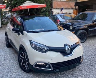 Rent a Renault Captur in Tirana Albania