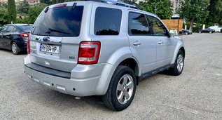 Ford Escape, Petrol car hire in Georgia