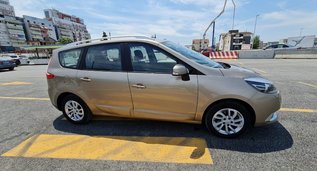 Renault Scenic, Automatic for rent in  Tirana