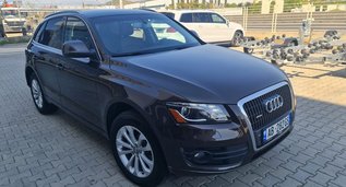 Audi Q5, Automatic for rent in  Tirana