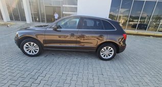Audi Q5, Gas car hire in Albania