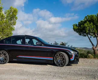 Арендуйте BMW 328i Xdrive Performance 2016 в Испании. Топливо: Бензин. Мощность: 320 л.с. ➤ Стоимость от 45 EUR в сутки.