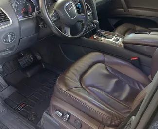 Audi Q7 – автомобиль категории Премиум, Внедорожник, Кроссовер напрокат в Грузии ✓ Без депозита ✓ Страхование: TPL, CDW, SCDW, Passengers, Theft.