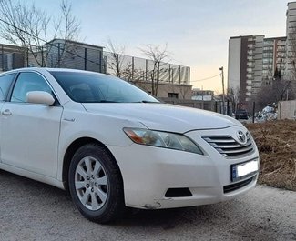 Toyota Camry, Hybrid car hire in Georgia