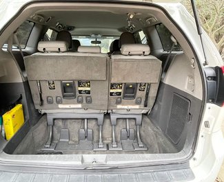 Cheap Toyota Sienna, 3.5 litres for rent in  Georgia