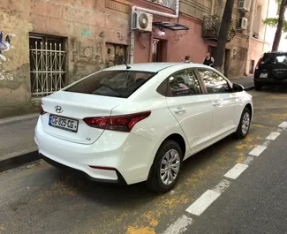 Арендуйте Hyundai Accent 2019 в Грузии. Топливо: Бензин. Мощность:  л.с. ➤ Стоимость от 126 GEL в сутки.